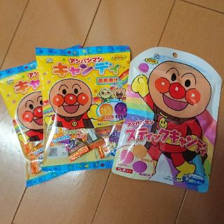 フジヤ(不二家)のアンパンマン キャンディー ペロペロキャンディー(菓子/デザート)