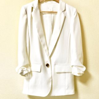 エイチアンドエム(H&M)の☆美品☆ H&M 袖ギャザー ジャケット ホワイト(テーラードジャケット)