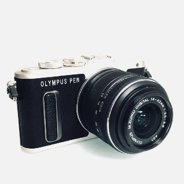 最新モデル❤OLYMPUS PL8 レンズ付き