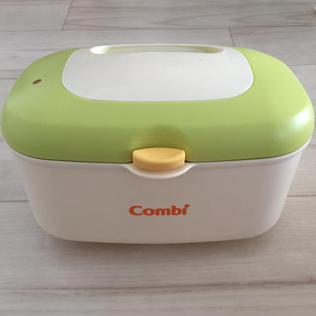 combi(コンビ)のコンビ おしりふきあたため器 クイックウォーマー キッズ/ベビー/マタニティのおむつ/トイレ用品(ベビーおしりふき)の商品写真