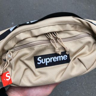 シュプリーム(Supreme)のベージュ ウェストポーチ(ウエストポーチ)