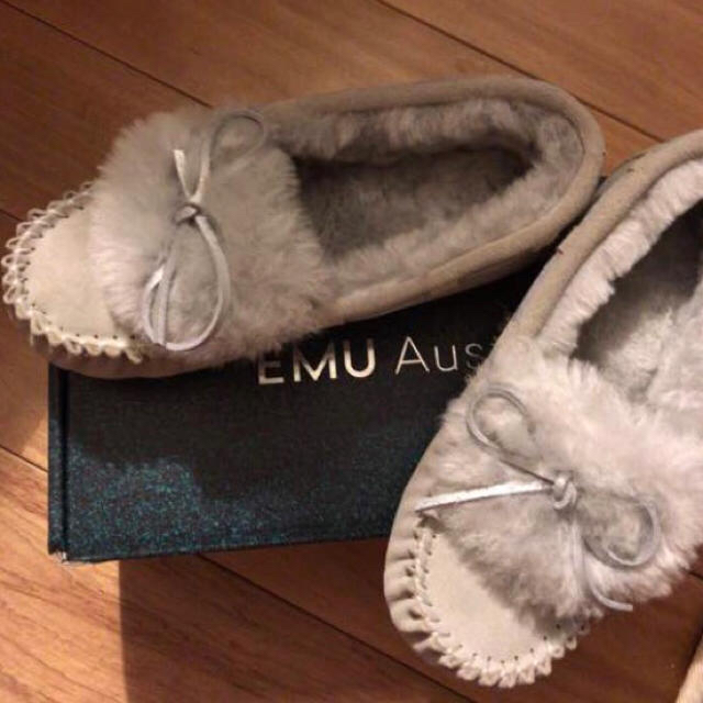 美品　エミュー　EMU  の　ファーモカシン