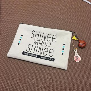 シャイニー(SHINee)のSHINee FC限定ポーチ キーホルダー付き(K-POP/アジア)