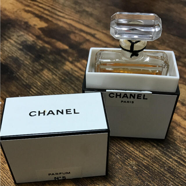 CHANEL(シャネル)のCHANEL Ｎo5 パルファム 14ml コスメ/美容の香水(香水(女性用))の商品写真