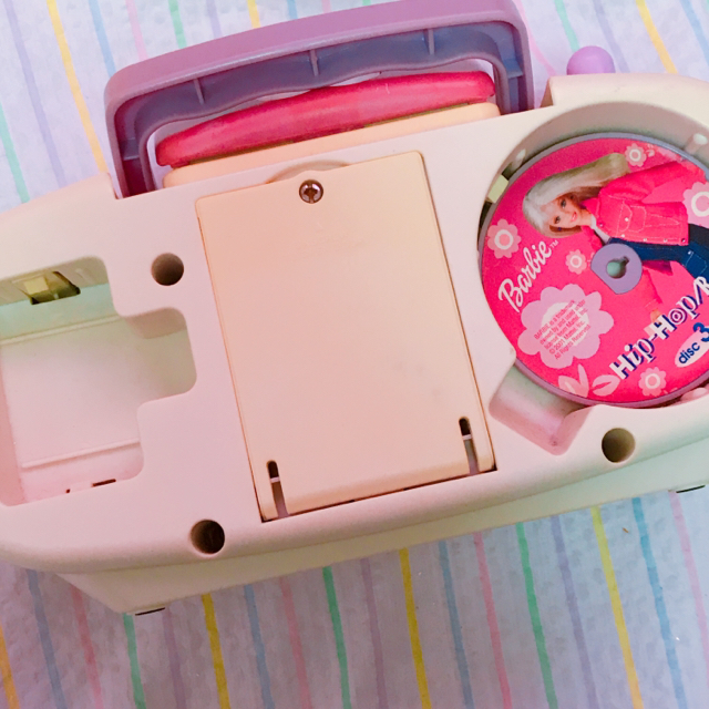 Spank!(スパンク)のBarbie バービーラジカセ spank! スマホ/家電/カメラのオーディオ機器(ラジオ)の商品写真