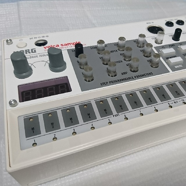 KORG(コルグ)のKORG  volca sample 楽器の鍵盤楽器(キーボード/シンセサイザー)の商品写真