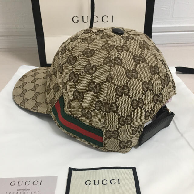 Gucci(グッチ)の【COZY様専用】M(58) グッチ ベースボール キャップ GG ブラウン メンズの帽子(キャップ)の商品写真