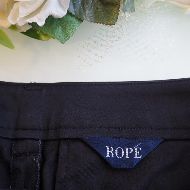 ROPE’(ロペ)のロペ♡ブラック♡クロップドパンツ レディースのパンツ(クロップドパンツ)の商品写真