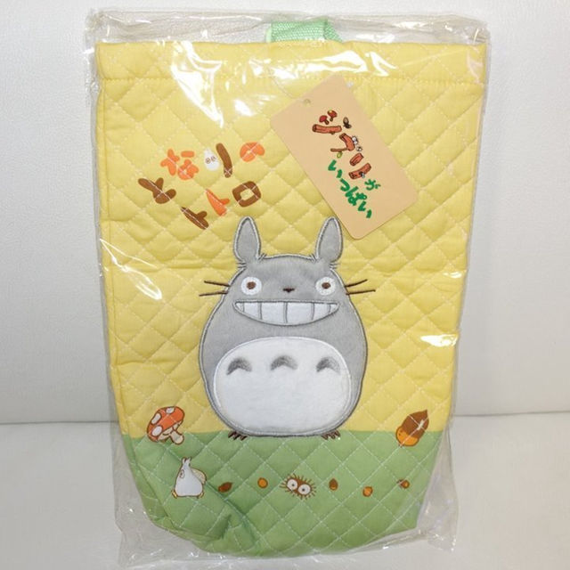 ジブリ(ジブリ)の新品・タグ付き　となりのトトロ キルトシューズバック キッズ/ベビー/マタニティのこども用バッグ(シューズバッグ)の商品写真