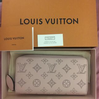 ルイヴィトン(LOUIS VUITTON)のルイヴィトン ジッピーウォレット マヒナ(財布)