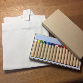 ムジルシリョウヒン(MUJI (無印良品))の無印良品の布描きクレヨンとトートバッグのセット♡(クレヨン/パステル)