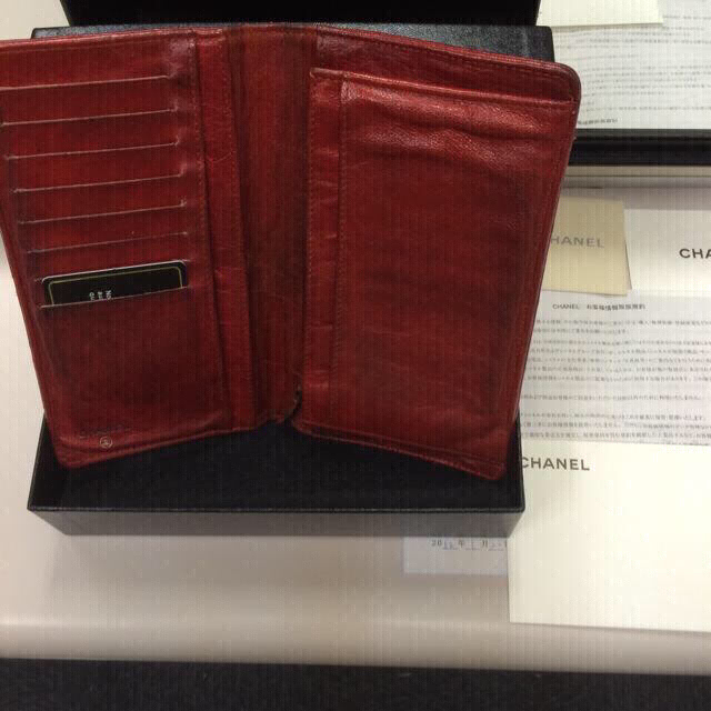 CHANEL(シャネル)のマトラッセ レッド 長財布 レディースのファッション小物(財布)の商品写真