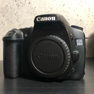 キヤノン(Canon)の Canon EOS 30D カメラ本体(デジタル一眼)