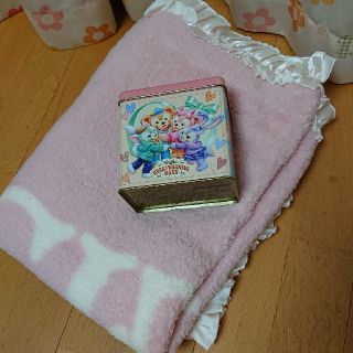 リズリサ(LIZ LISA)のにっしー様専用☆ブランケット＆ダッフィー缶(その他)