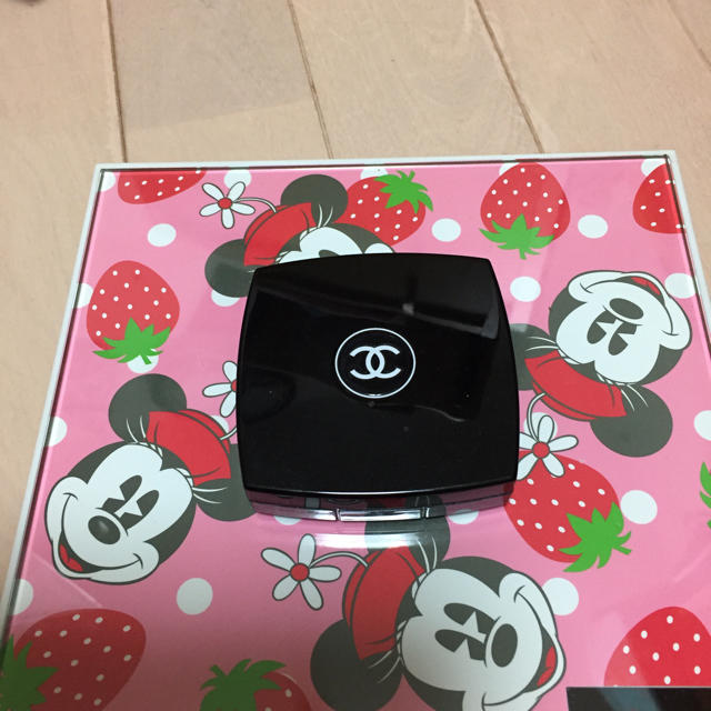 CHANEL(シャネル)のCHANEL フェイスパウダー コスメ/美容のベースメイク/化粧品(フェイスパウダー)の商品写真