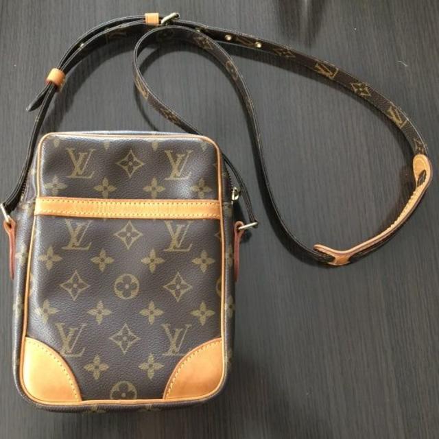 LOUIS VUITTON - 【美品】LOUIS VUITTON　ヴィトン　ショルダーバッグ　ダヌーブ
