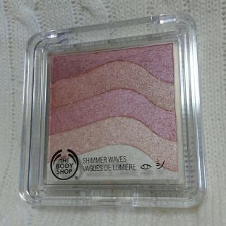 ザボディショップ(THE BODY SHOP)のボディショップ　チーク(チーク)