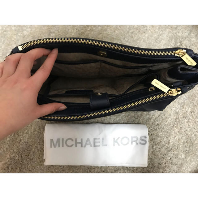 Michael Kors(マイケルコース)の【MICHAEL KORS】A4収納サイズ☆ レディースのバッグ(トートバッグ)の商品写真