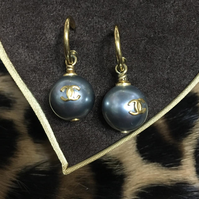 CHANEL - ☆CHANEL シャネル☆希少!グレーパールフープピアス*ココ