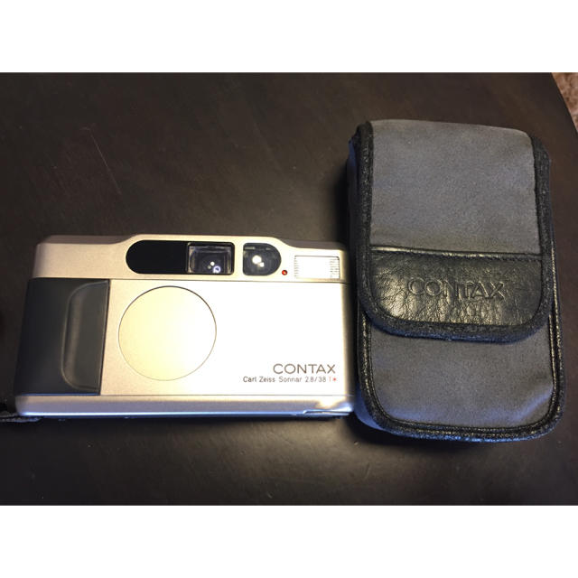 京セラ(キョウセラ)のハルタンまま様専用 CONTAX T2 データバック付  スマホ/家電/カメラのカメラ(フィルムカメラ)の商品写真