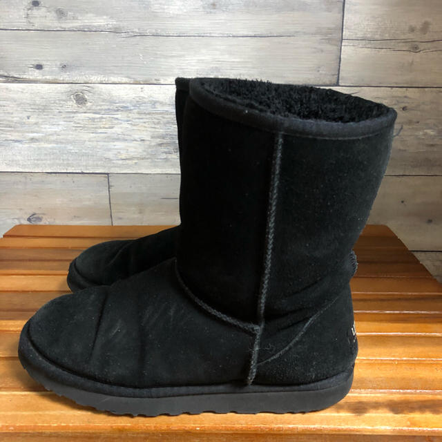 UGG(アグ)の良品 UGG 26cm メンズ ブーツ ムートン ブラック モカシン メンズの靴/シューズ(ブーツ)の商品写真