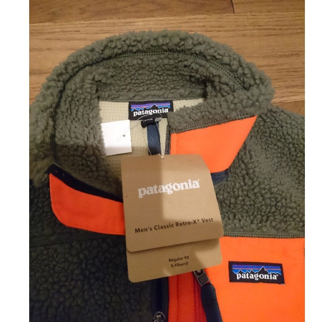 patagonia(パタゴニア)の新品 限定 パタゴニア メンズ クラシック レトロXベスト S フリースベスト メンズのトップス(ベスト)の商品写真