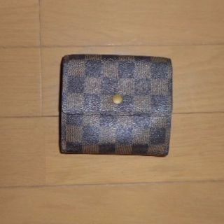 ルイヴィトン(LOUIS VUITTON)の【お得】ルイ・ヴィトン　二つ折り財布　ダミエ柄(財布)