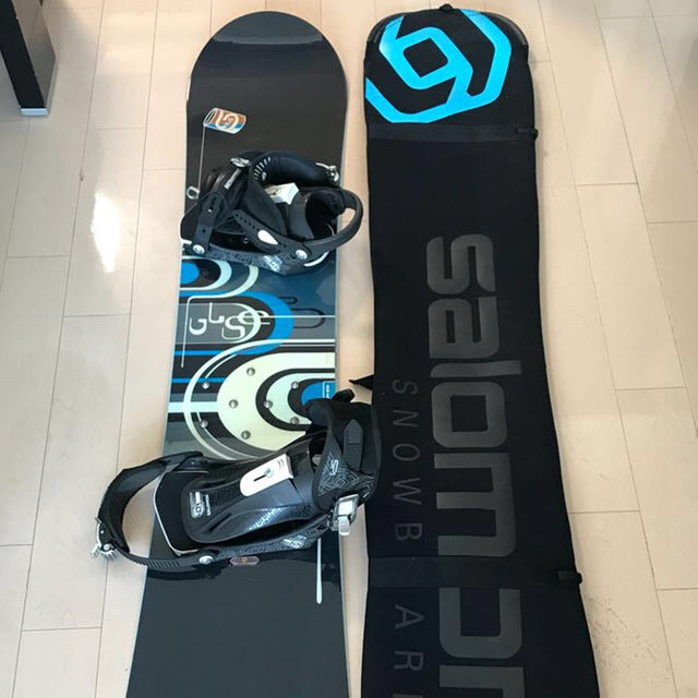 スノーボード板とブーツのセット サロモン