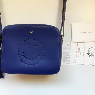 アニヤハインドマーチ(ANYA HINDMARCH)の美品 Anya Hindmarch(アニヤハインドマーチ) クロスボディー(ショルダーバッグ)