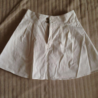 レトロガール(RETRO GIRL)の白のフレアスカート(ひざ丈スカート)
