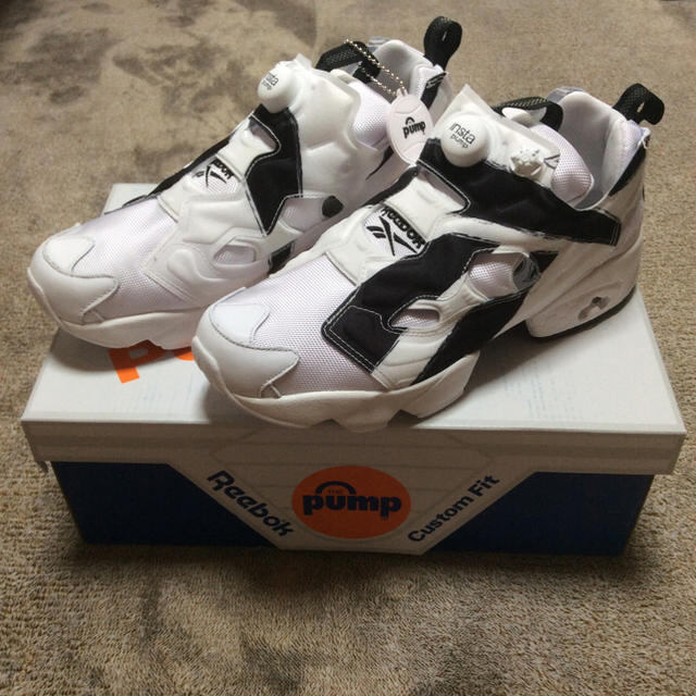 Reebok(リーボック)のReebok INSTA PUMP FURY OG ポンプフューリー 27.5 メンズの靴/シューズ(スニーカー)の商品写真