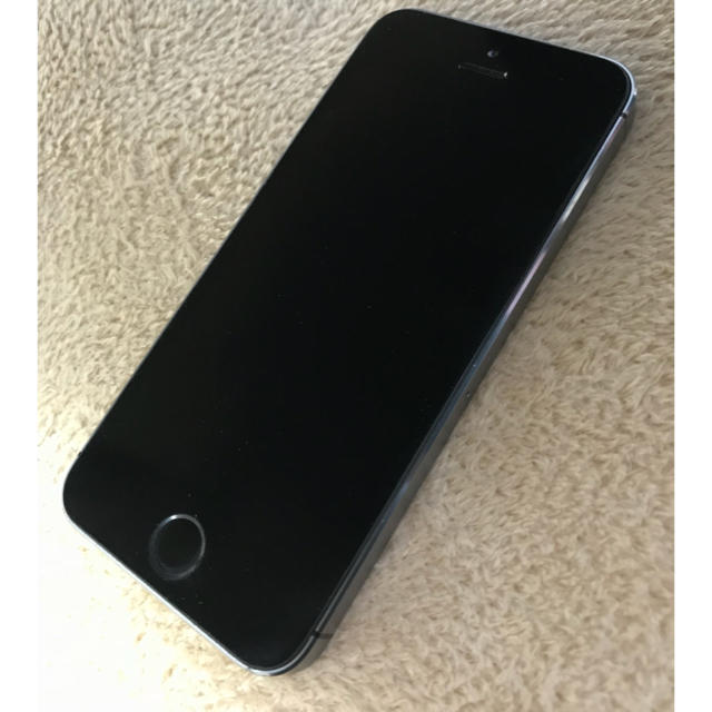 iPhone(アイフォーン)のiPhone5s 32GB  ブラック スマホ/家電/カメラのスマートフォン/携帯電話(スマートフォン本体)の商品写真