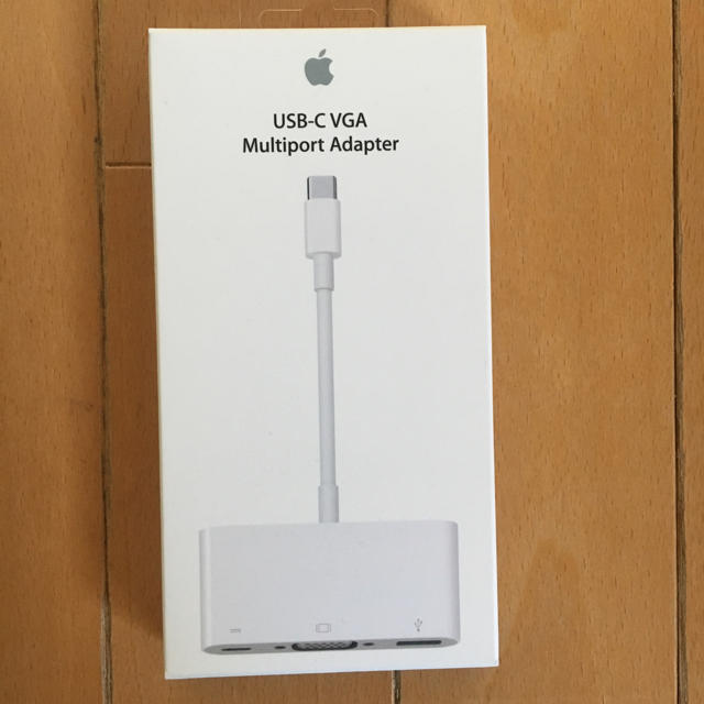 Apple(アップル)のUSB-C to VGA multiport adapter(Apple純正品) スマホ/家電/カメラのテレビ/映像機器(映像用ケーブル)の商品写真