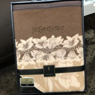 イヴサンローランボーテ(Yves Saint Laurent Beaute)のYVSSAINTLAURENT イヴ・サンローラン毛布(毛布)