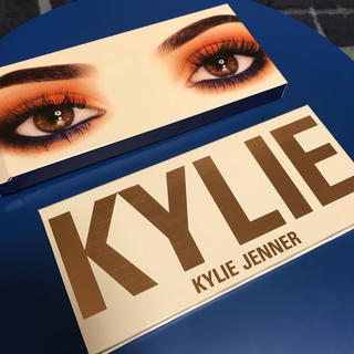 カイリーコスメティックス(Kylie Cosmetics)の新品未使用Kylie Jennerアイシャドウパレット(アイシャドウ)