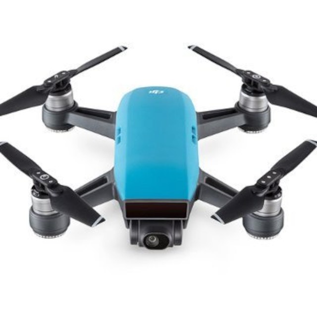 特別オファー DJI SPARK 送信機付き ブルー 新品 未使用 国内