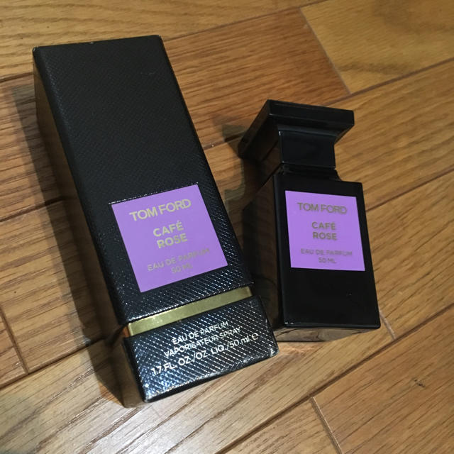 TOM FORD(トムフォード)のTOM FORD CAFE ROSE コスメ/美容の香水(香水(女性用))の商品写真