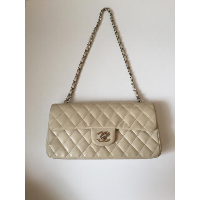 CHANEL(シャネル)のchanel レディースのバッグ(ショルダーバッグ)の商品写真