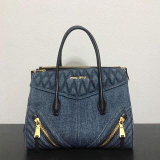 ミュウミュウ(miumiu)の miu miu  デニムバッグ(ハンドバッグ)