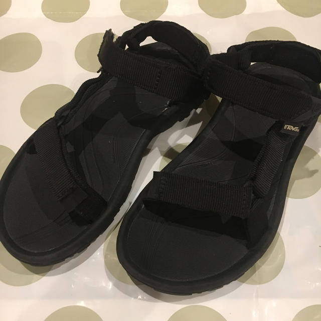 Teva(テバ)のteva ハリケーン ブラック 24.0cm  レディースの靴/シューズ(サンダル)の商品写真