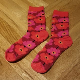 マリメッコ(marimekko)のmarimekko マリメッコ　ウニッコ柄　ソックス　靴下　ピンク×レッド(ソックス)