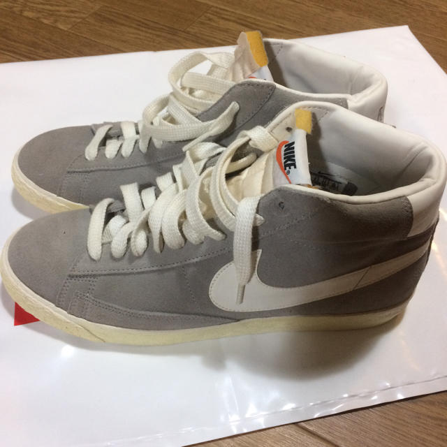 NIKE - 新品28.5 キムタクBG着用 NIKE BLAZER MID PRM VNTGの NIKE - 新品28.5 キムタクBG着用 NIKE BLAZER MID PRM VNTGの