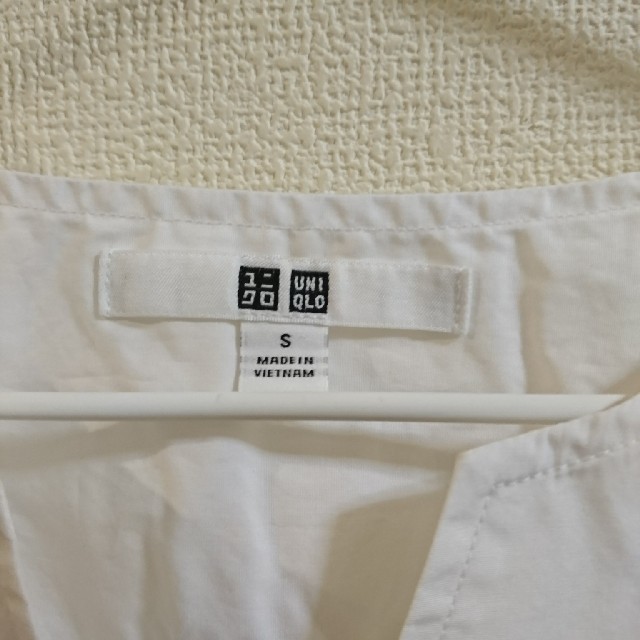 UNIQLO(ユニクロ)のユニクロゆるシルエット スキッパーシャツ レディースのトップス(シャツ/ブラウス(半袖/袖なし))の商品写真