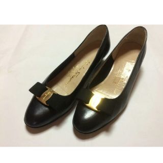 サルヴァトーレフェラガモ(Salvatore Ferragamo)のフェラガモ 23.5㎝ 美品(ハイヒール/パンプス)