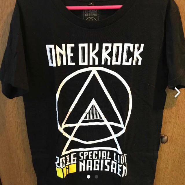 ONE OK ROCK(ワンオクロック)のONE  OK ROCK Tシャツ エンタメ/ホビーのタレントグッズ(ミュージシャン)の商品写真