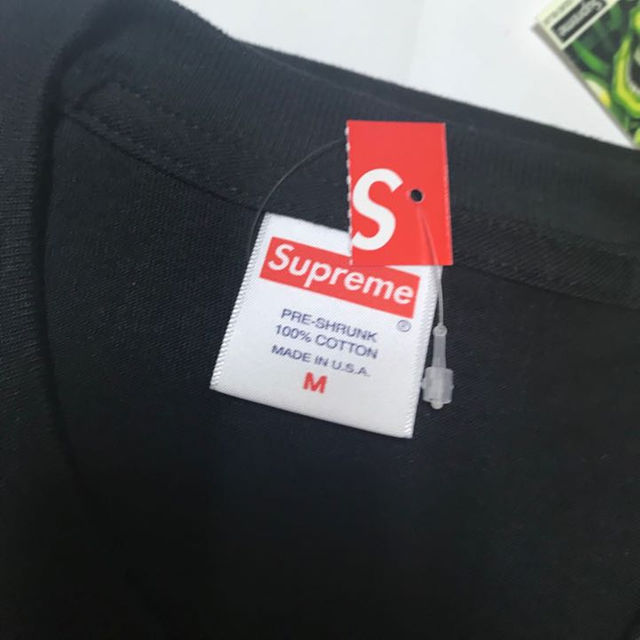 Supreme(シュプリーム)の☆18ss week1☆新品 Supreme Molotov Tee 黒 M メンズのトップス(その他)の商品写真