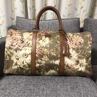 ローラアシュレイ(LAURA ASHLEY)のローラアシュレイ☆ボストンバッグ☆鍵付き☆旅行用鞄☆Laura Ashley☆(ボストンバッグ)