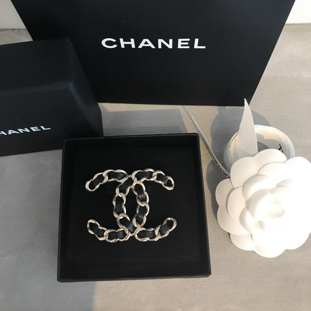 CHANEL - シャネル チェーン ブローチ 新品 完売品 マトラッセ 2018年購入の通販 by COCO｜シャネルならラクマ