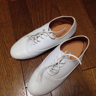 ディーホリック(dholic)の白のオックスフォードシューズ(ローファー/革靴)