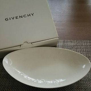 ジバンシィ(GIVENCHY)のカレー パスタ皿 二枚組  新品未使用(食器)